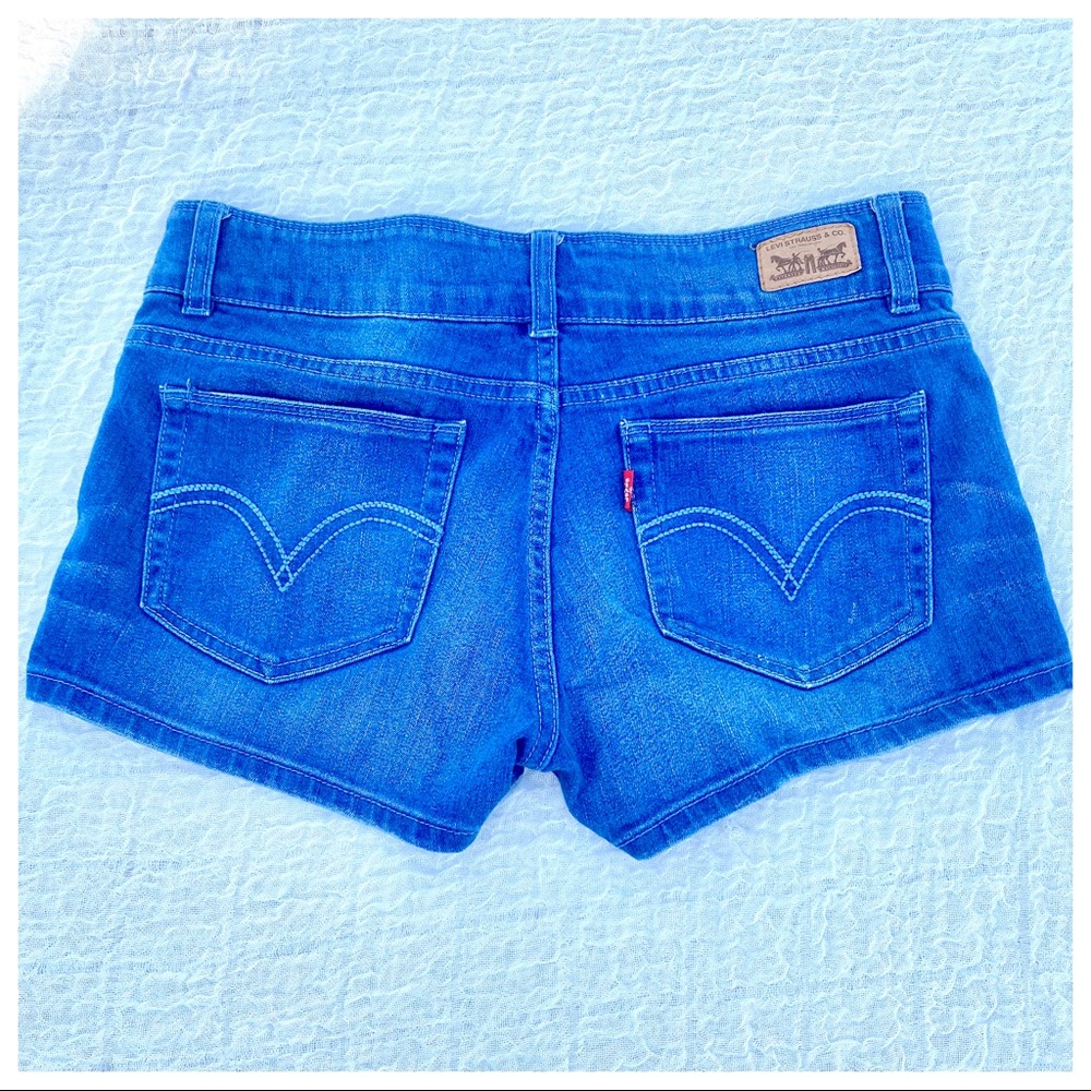 Jr 7 Waist 30” LEVIS ‘Shorty Short’ Jean Cutoff Hem Shorts - Picture 4 of 16